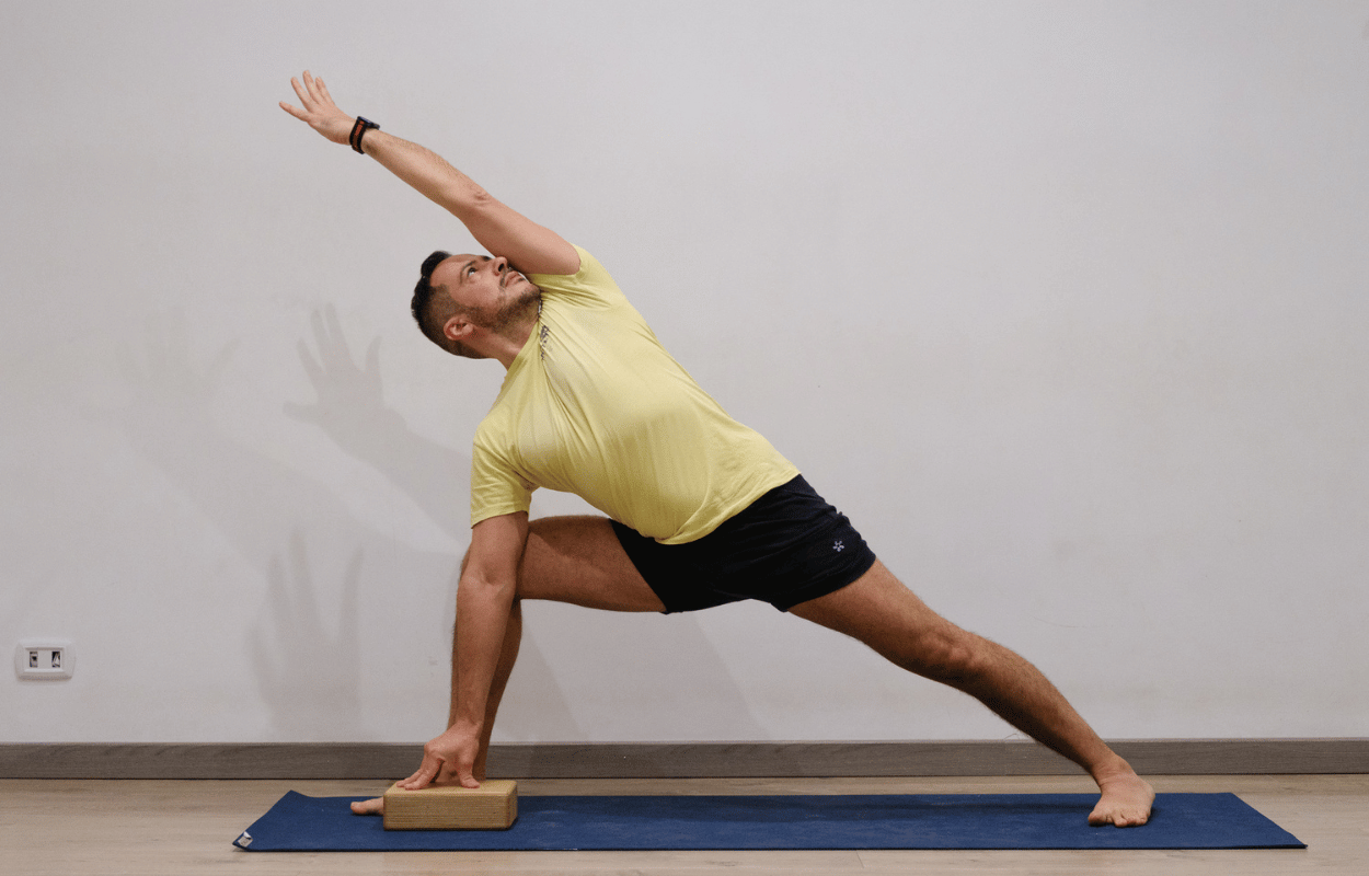 Lorenzo Salerno insegnante Yoga